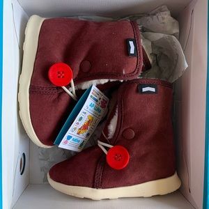 NEW Native AP Luna baby boots suede & faux fur